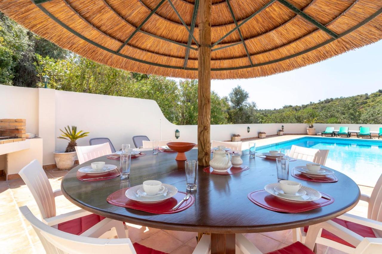 Casa Ouricos Large Pool Bbq Walk To Beach Карвоейро Екстериор снимка